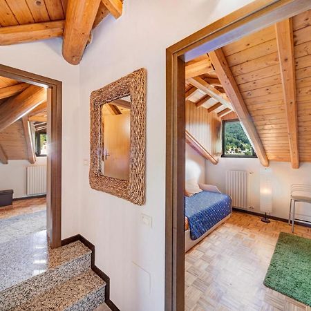 Mansarda Fra Monte E Lago Appartement Esino Lario Buitenkant foto