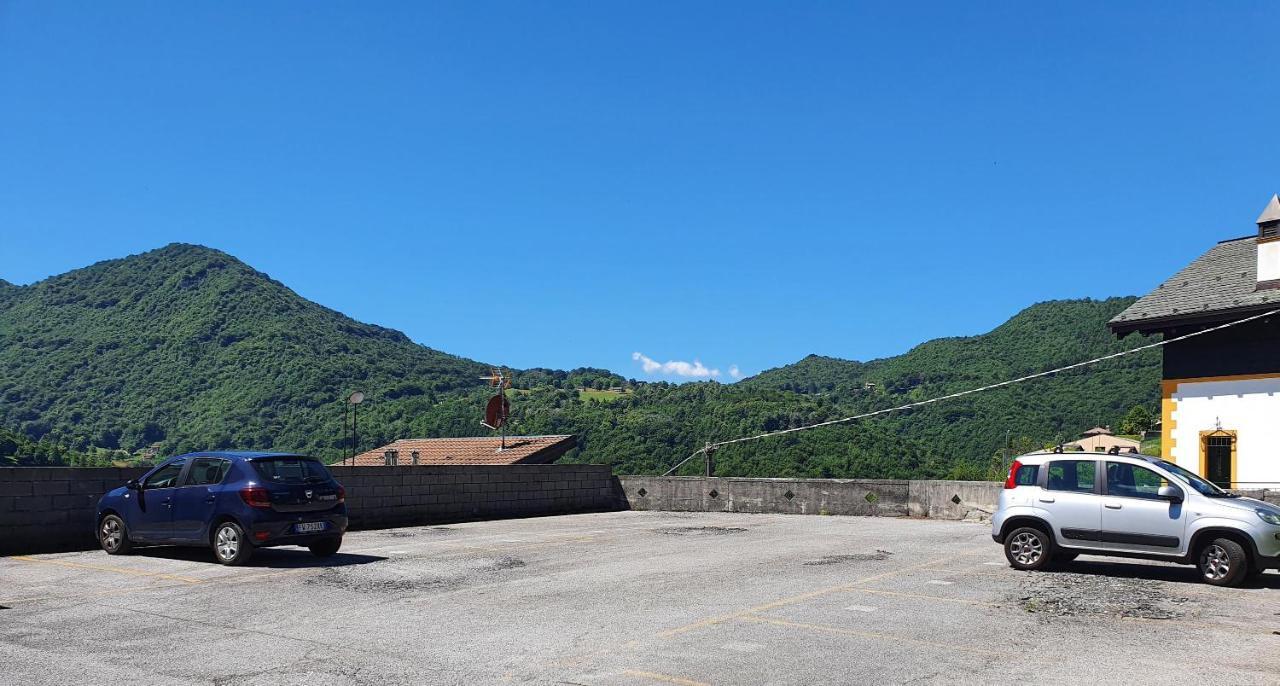 Mansarda Fra Monte E Lago Appartement Esino Lario Buitenkant foto