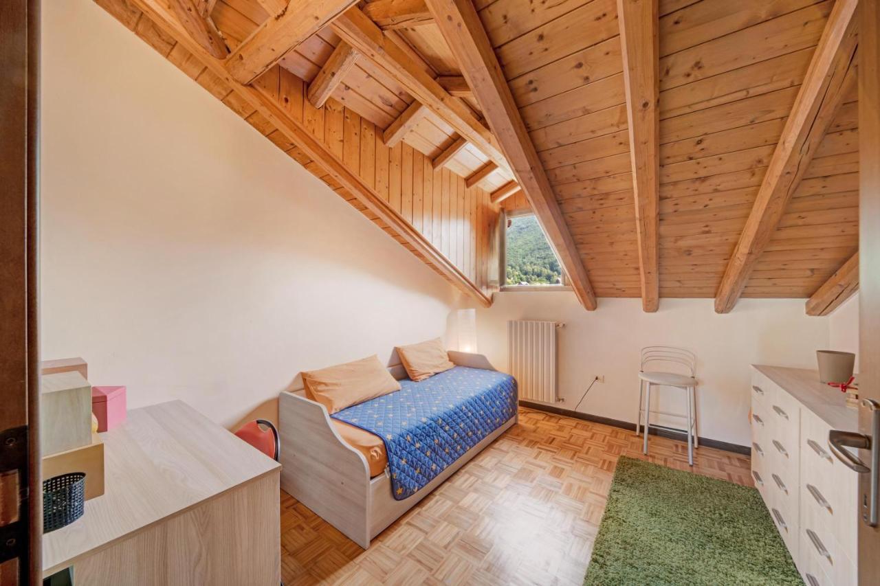 Mansarda Fra Monte E Lago Appartement Esino Lario Buitenkant foto
