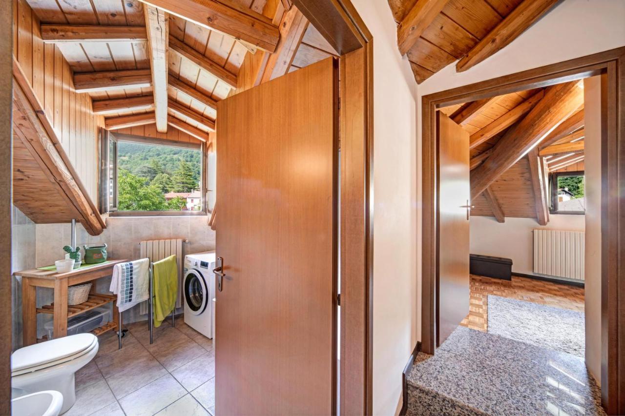 Mansarda Fra Monte E Lago Appartement Esino Lario Buitenkant foto